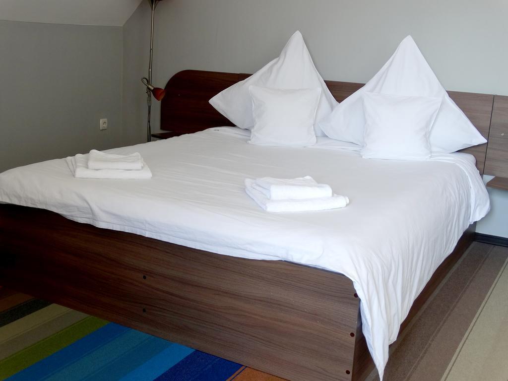 Prince Hotel Меркуря-Чук Экстерьер фото