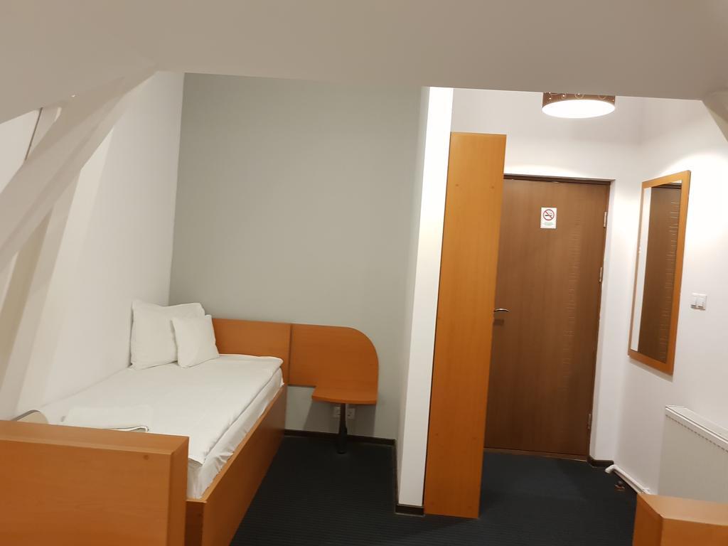 Prince Hotel Меркуря-Чук Экстерьер фото