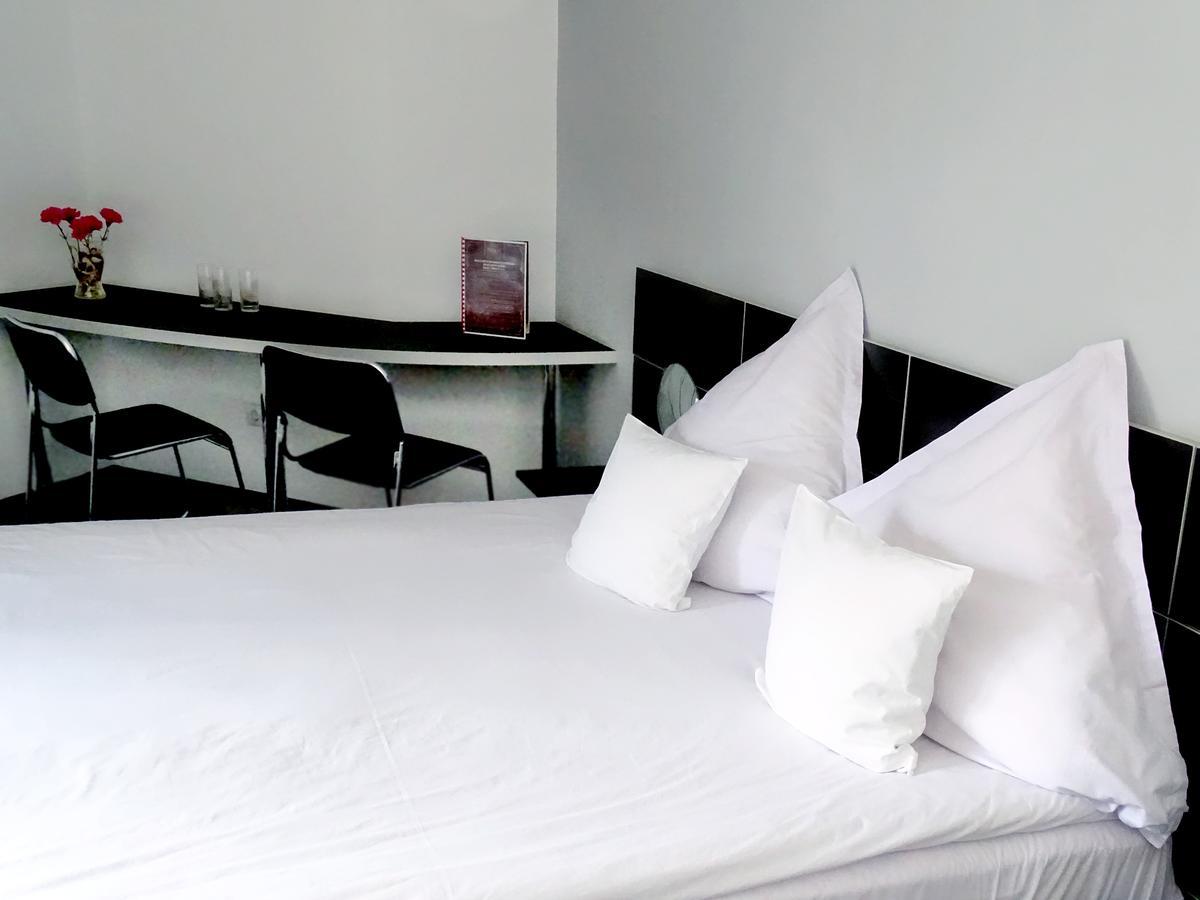 Prince Hotel Меркуря-Чук Экстерьер фото