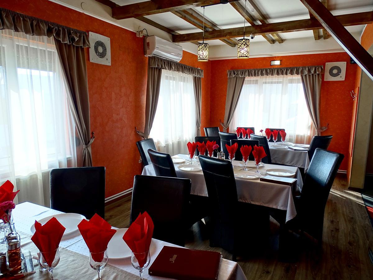 Prince Hotel Меркуря-Чук Экстерьер фото